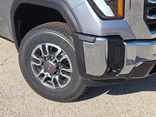 2026 GMC Sierra 2500 SLT