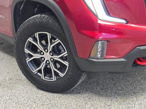 2024 GMC Acadia AWD AT4