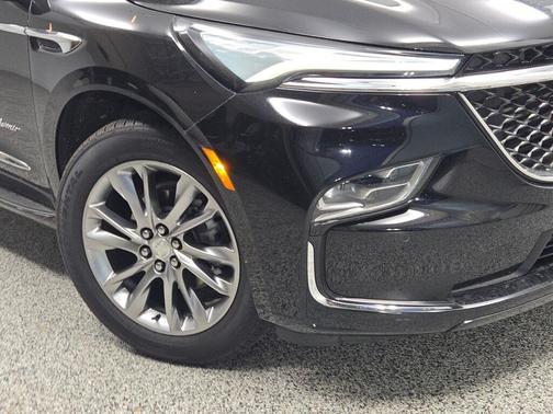 2022 Buick Enclave AWD Avenir