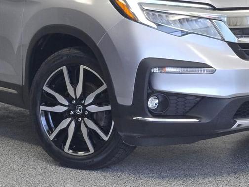 2022 Honda Pilot Touring 8-Passenger