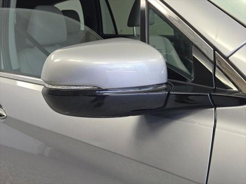 2022 Honda Pilot Touring 8-Passenger