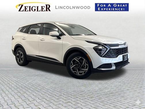 Snow White Pearl 2024 Kia Sportage LX