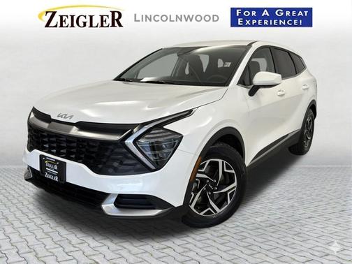 Snow White Pearl 2024 Kia Sportage LX