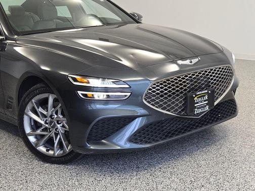2022 Genesis G70 2.0T AWD