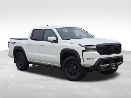 Glacier White 2023 Nissan Frontier PRO-4X