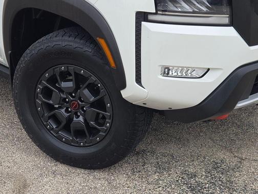 Glacier White 2023 Nissan Frontier PRO-4X