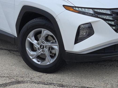 White Pearl 2024 Hyundai TUCSON SEL