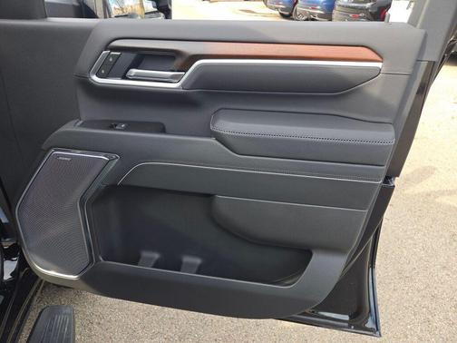 Onyx Black 2026 GMC Sierra 2500 Denali