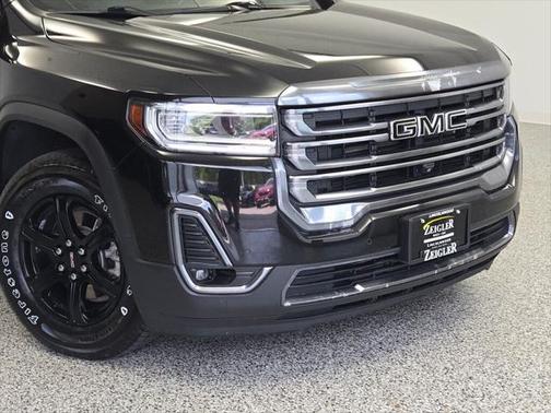 2022 GMC Acadia AWD AT4