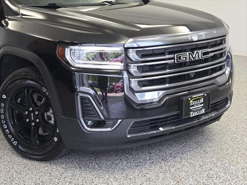 2022 GMC Acadia AWD AT4