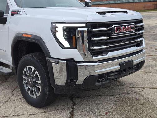 2026 GMC Sierra 3500 SLT