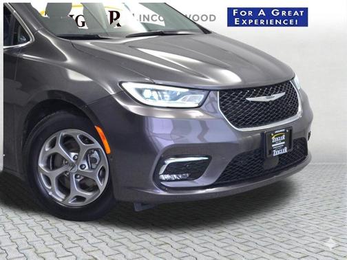 Granite Crystal Metallic Clearcoat 2022 Chrysler Pacifica Limited