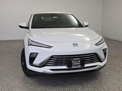 Summit White 2026 Buick Envista Preferred FWD