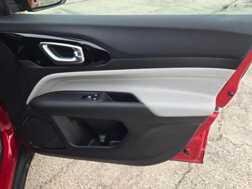 Red Hot Pearlcoat 2025 Jeep Compass Limited