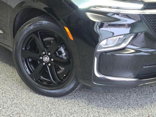 2023 Buick Enclave Essence AWD