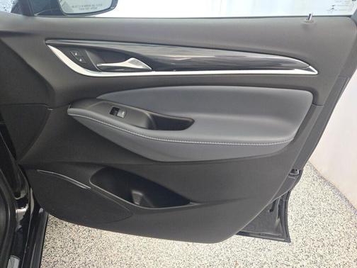 2023 Buick Enclave Essence AWD