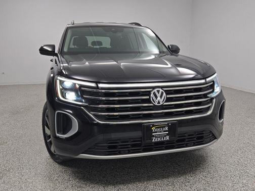 2024 Volkswagen Atlas 2.0T SE w/Technology 4MOTION