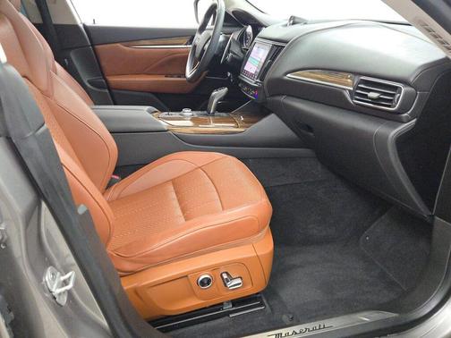 Grigio Metallic 2021 Maserati Levante S GranSport