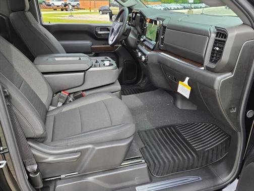 2025 GMC Sierra 2500 SLE