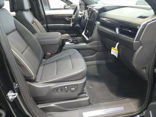 2025 GMC Yukon XL 4WD Elevation
