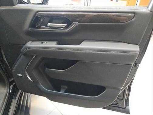 2025 GMC Yukon XL 4WD Elevation