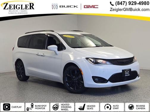 2020 Chrysler Pacifica Touring