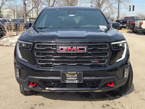2026 GMC Acadia AT4 AWD