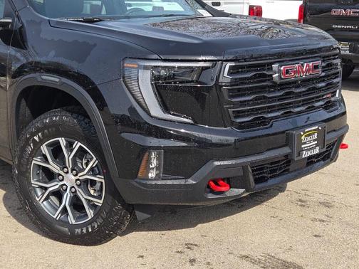 2026 GMC Acadia AT4 AWD