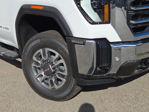 2026 GMC Sierra 2500 SLT