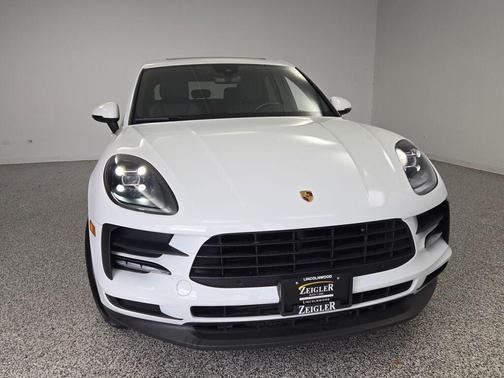 2021 Porsche Macan Base