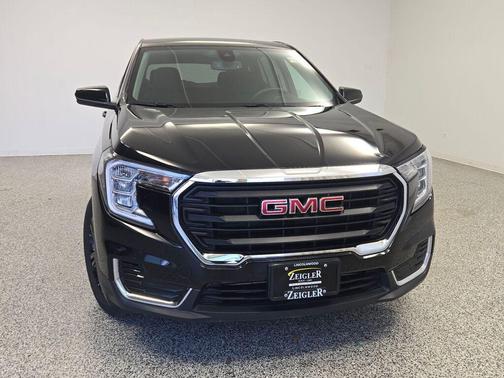 Ebony Twilight Metallic 2024 GMC Terrain SLE