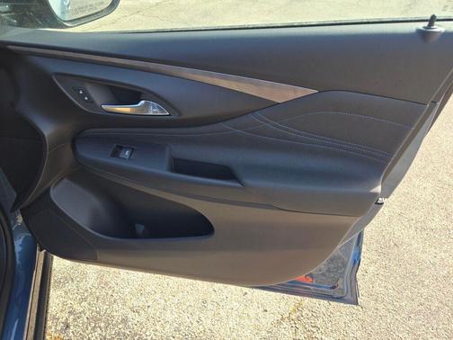 2026 Buick Envista Sport Touring FWD