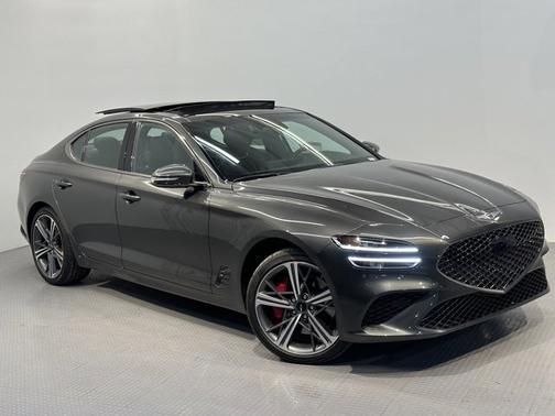 2024 Genesis G70 2.5T