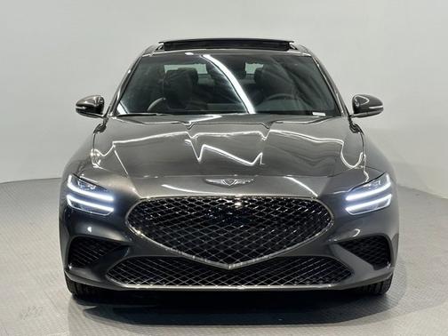 2024 Genesis G70 2.5T