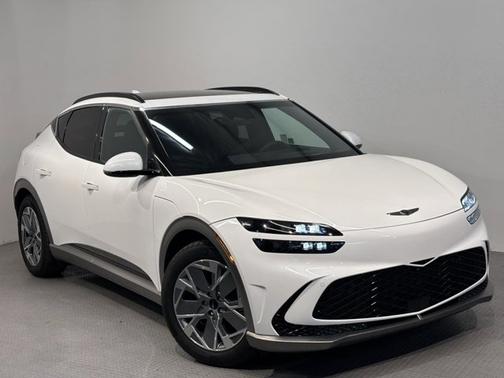 2025 Genesis GV60 Standard