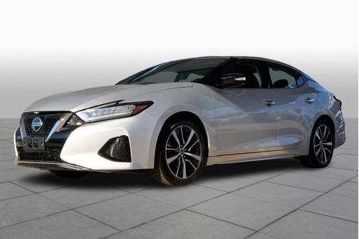 Brilliant Silver Metallic 2022 Nissan Maxima SV Xtronic CVT