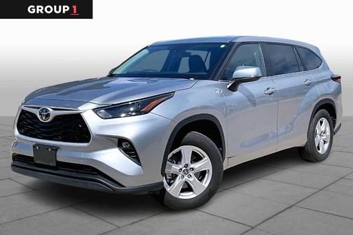 Celestial Silver Metallic 2025 Toyota Highlander XLE