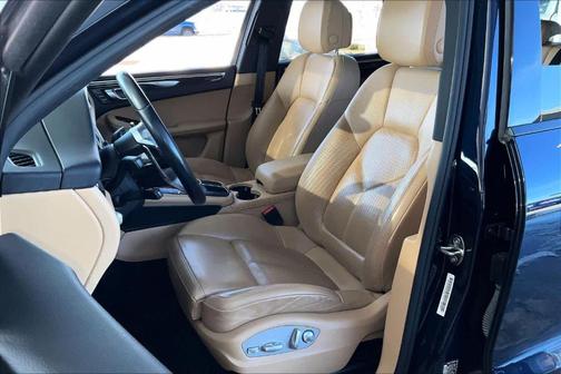 2017 Porsche Macan Base