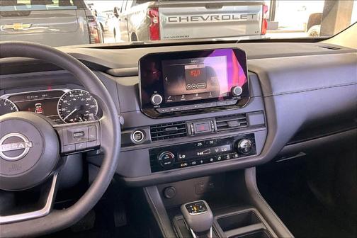 2024 Nissan Pathfinder S