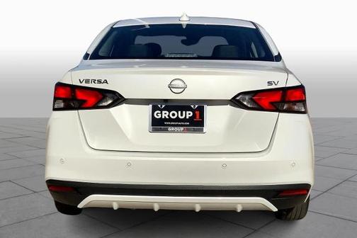 2024 Nissan Versa 1.6 SV