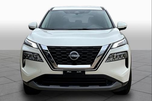 White 2023 Nissan Rogue SV