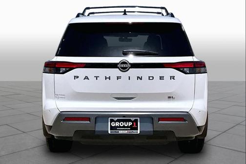 Everest White Pearl Tricoat 2026 Nissan Pathfinder SL