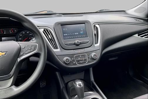 Mosaic Black Metallic 2017 Chevrolet Malibu 1LS