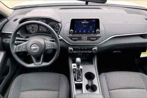 Glacier White 2025 Nissan Altima S