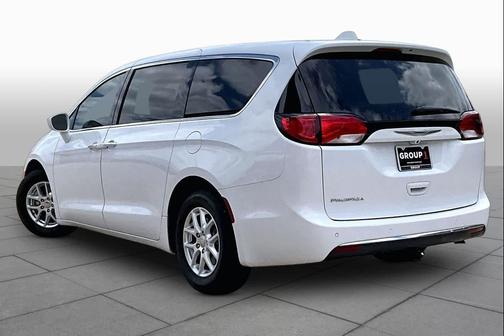 Bright White Clearcoat 2020 Chrysler Pacifica Touring