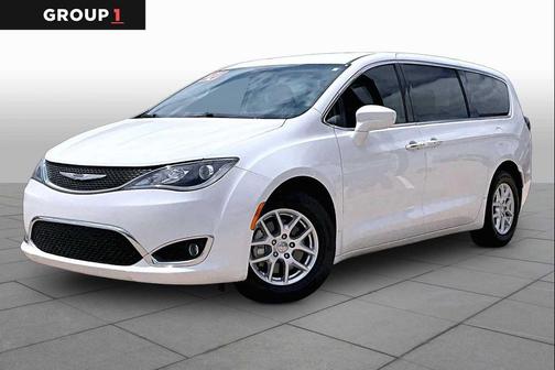 Bright White Clearcoat 2020 Chrysler Pacifica Touring