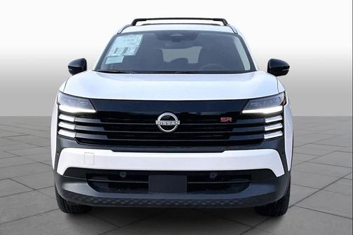 Aspen White Tricoat 2026 Nissan Kicks SR