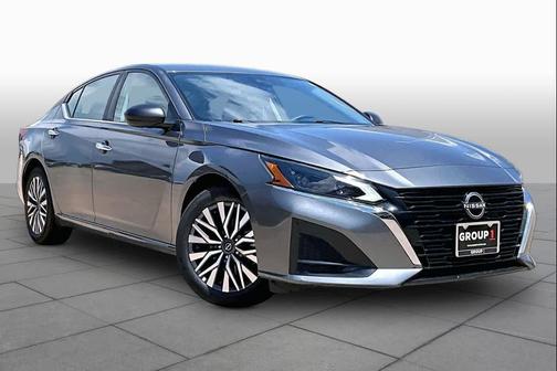 Gun Metallic 2025 Nissan Altima SV FWD