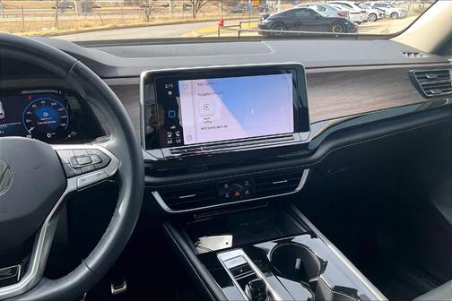 2024 Volkswagen Atlas 2.0T SEL Premium R-Line