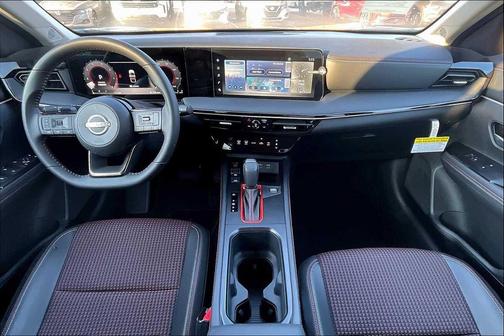 2t Ice Blk Roof 2025 Nissan Kicks SR